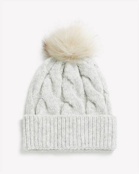 Bonnet à revers en laine grise à mailles torsadées avec pompon