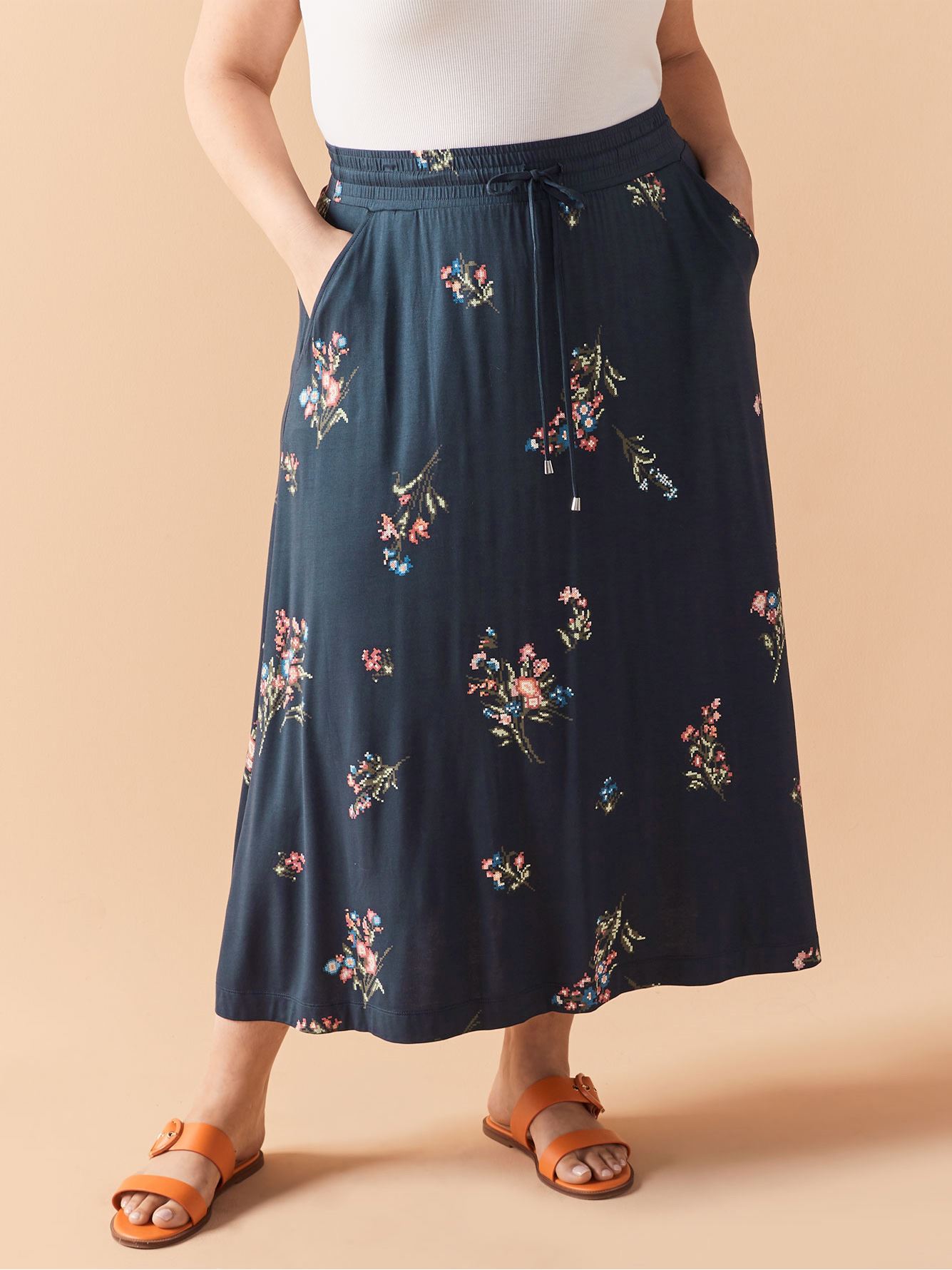 Floral Print Pull-On Maxi Skirt - In Every Story | Penningtons