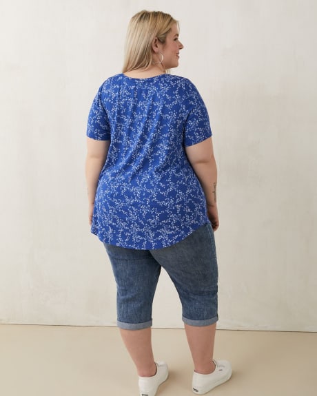 Modern Fit Short Sleeve Scoop Neck Tee, Printed - In Every Story