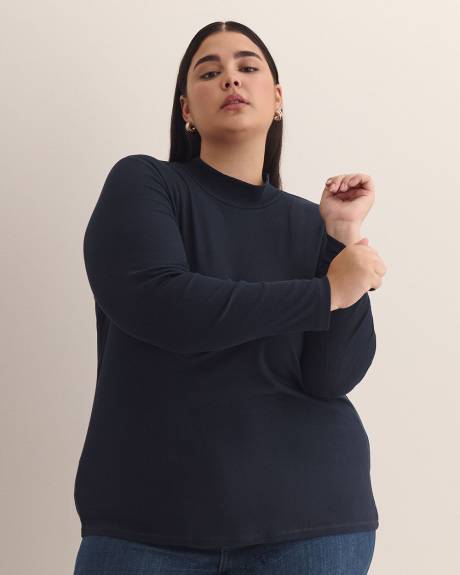 Ribbed Long-Sleeve Mock-Neck Tee - PENN. Essentials