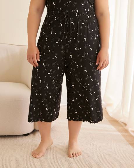 Moon-Print Ribbed Capri Pajama Pant with Lettuce Edge - ti Voglio
