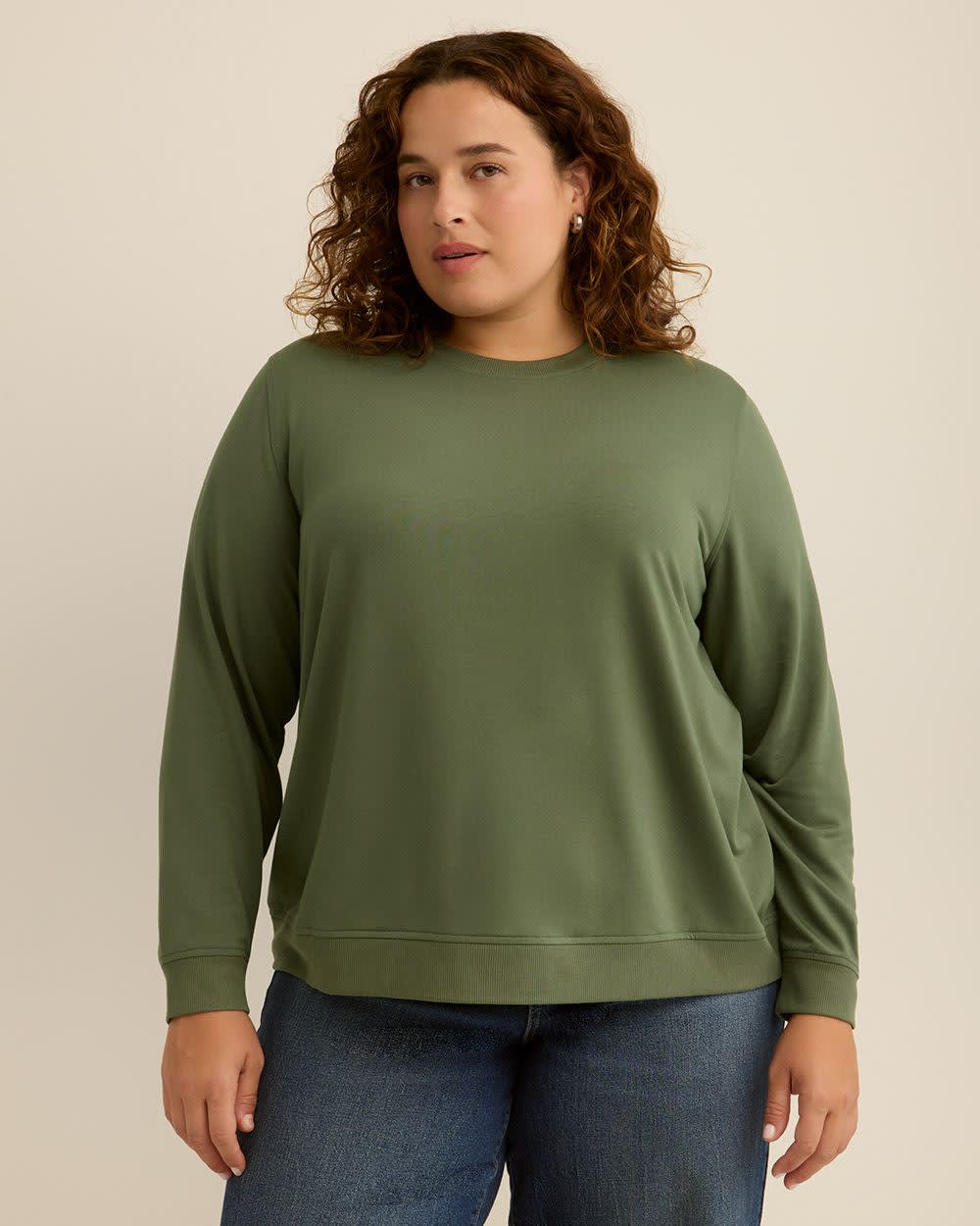 Boyfriend-Fit Crewneck Sweatshirt - PENN. Essentials Boyfriend-Fit Crewneck Sweatshirt - PENN. Essentials
