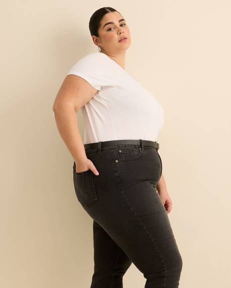 Classic Mid-Rise Slim-Leg Denim - d/C Jeans