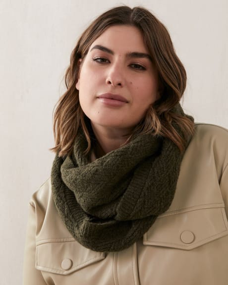 Knitted Infinity Scarf - In Every Story