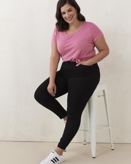 Printed Crew-Neck Curvy Tee - In Every Story