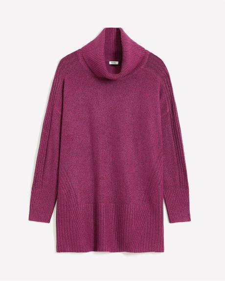 Pull tunique à col cheminée avec détails côtelés