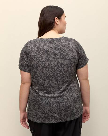 Responsible, Short-Sleeve V-Neck T-Shirt - Active Zone