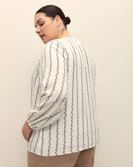 Blouse bohème à rayures fleuries