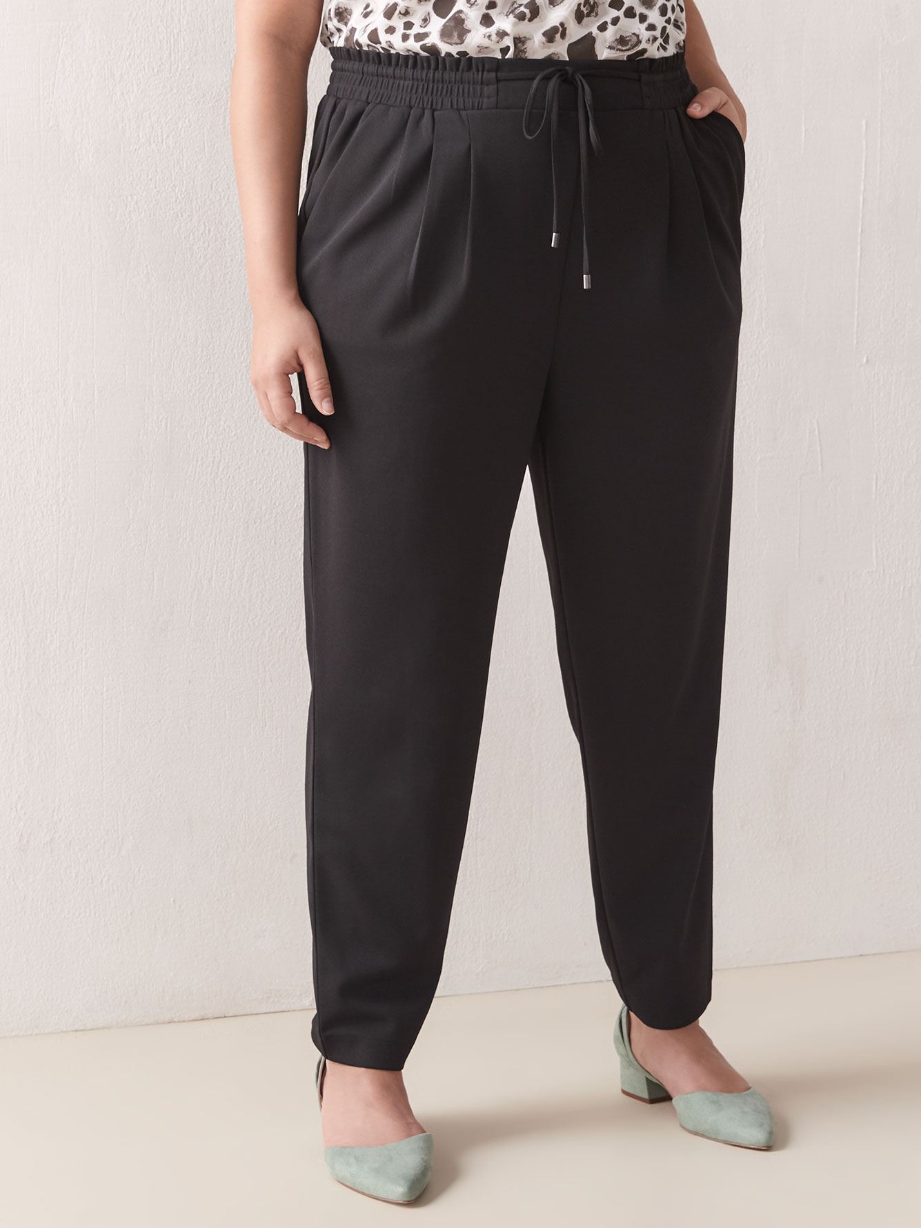 pull on jogger pants