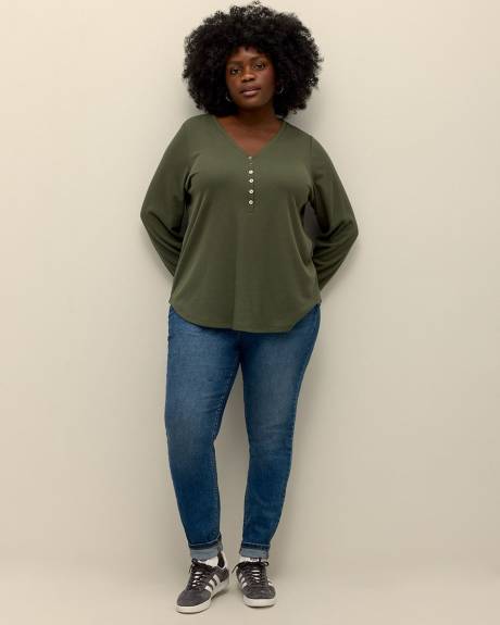 Long-Sleeve V-Neck Henley Knit Top