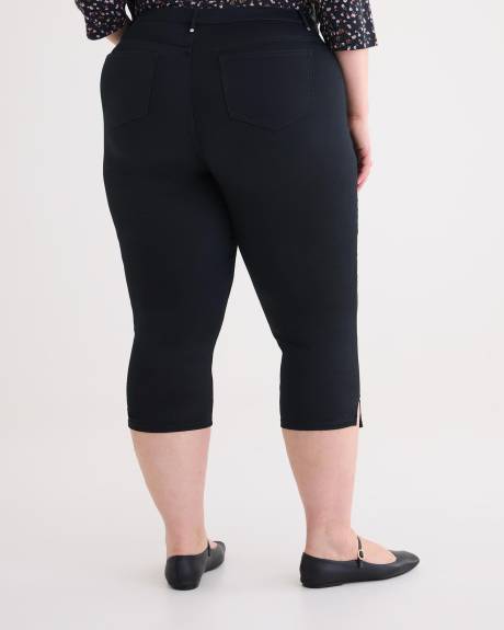 1948 Fit, Coloured Denim Capri Legging - d/C Jeans