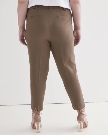 Pantalon à jambe fuselée