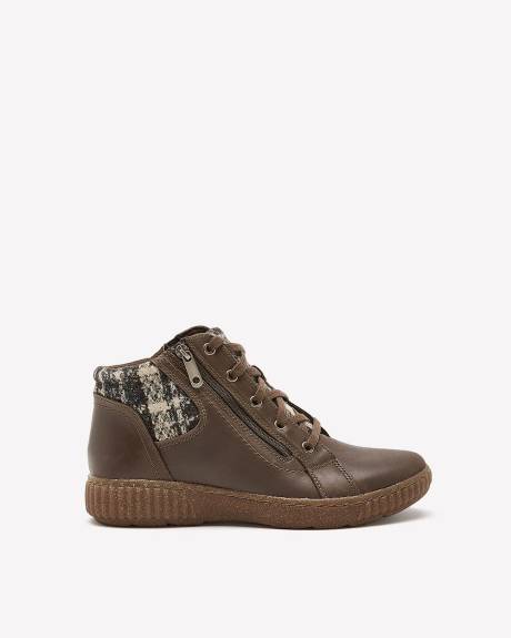 Wide Width, Caroline Spice Leather Lace-Up Bootie - Clarks