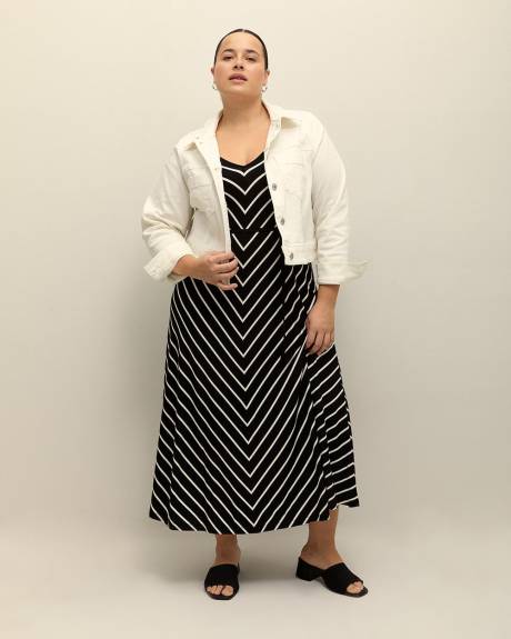 Robe longue rayée évasée sans manches avec ceinture, tissu responsable