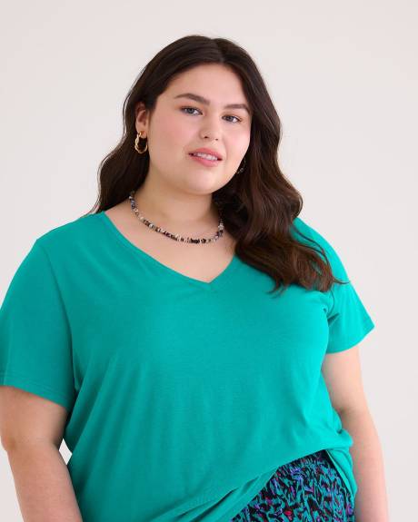 Boyfriend-Fit Short-Sleeve V-Neck Tee