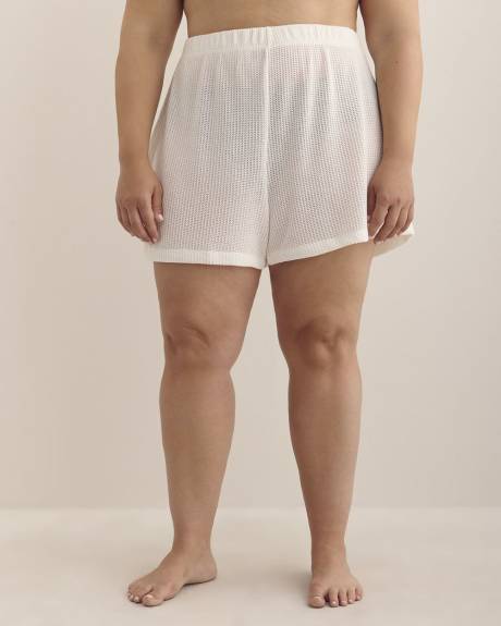 Short couvre-maillot blanc crocheté
