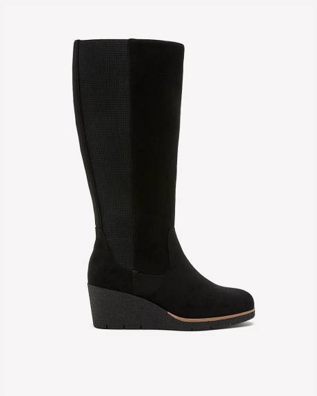 Botte haute pour mollet large compensée en faux suède, pied très large