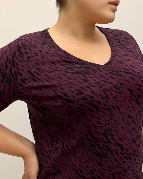 T-shirt encolure en V, coupe silhouette - Addition Elle - Essentiels PENN.