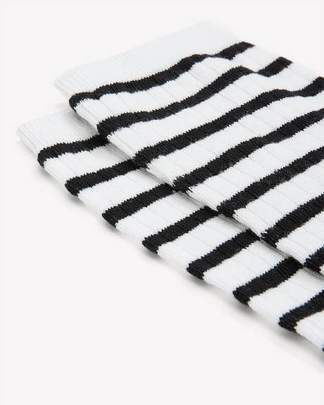 Chaussettes à rayures noir et blanc