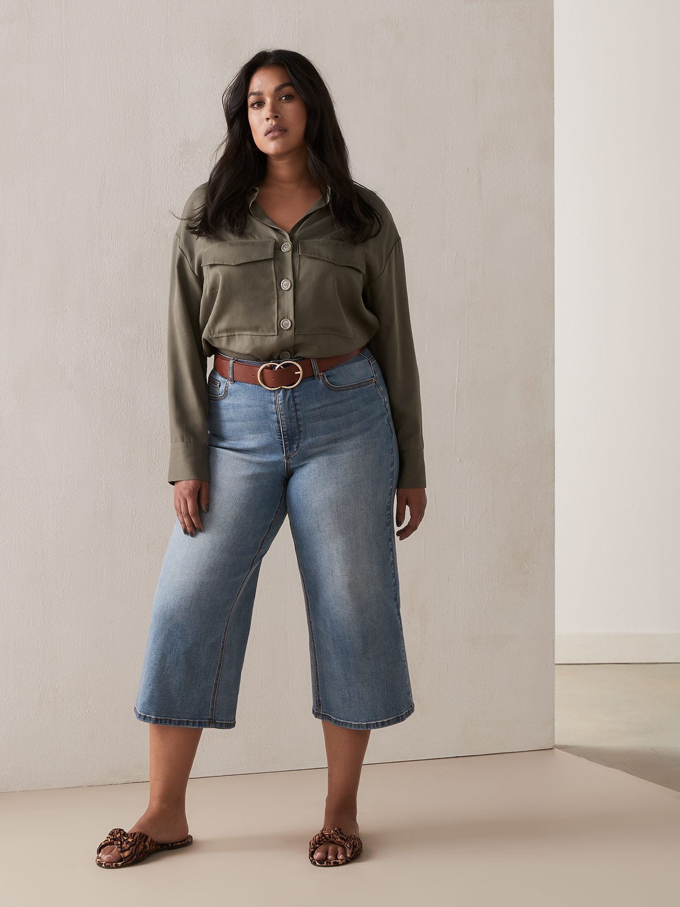 plus size cropped wide leg jeans