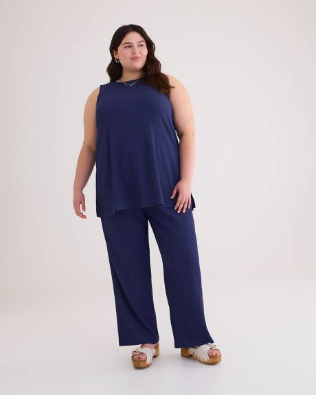 Textured-Knit Straight-Leg Pant