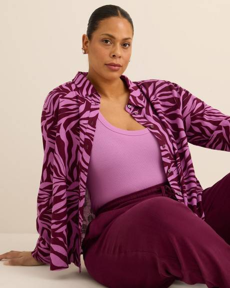 Camisole c&ocirc;tel&eacute;e &agrave; encolure d&eacute;gag&eacute;e