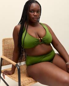 Haut de bikini pigeonnant vert avec anneau