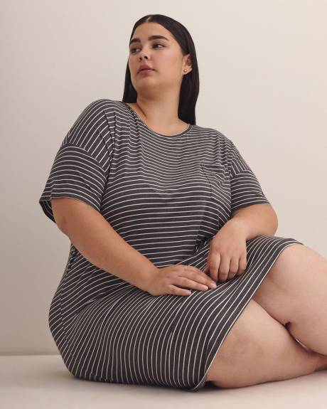 Grey Striped Short-Sleeve Sleepshirt - ti Voglio