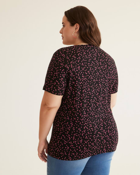 Boyfriend-Fit Short-Sleeve Scooped Neck Tee with Screenprint