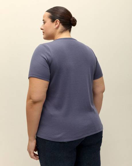 Girlfriend-Fit Ribbed Tee - PENN. Essentials