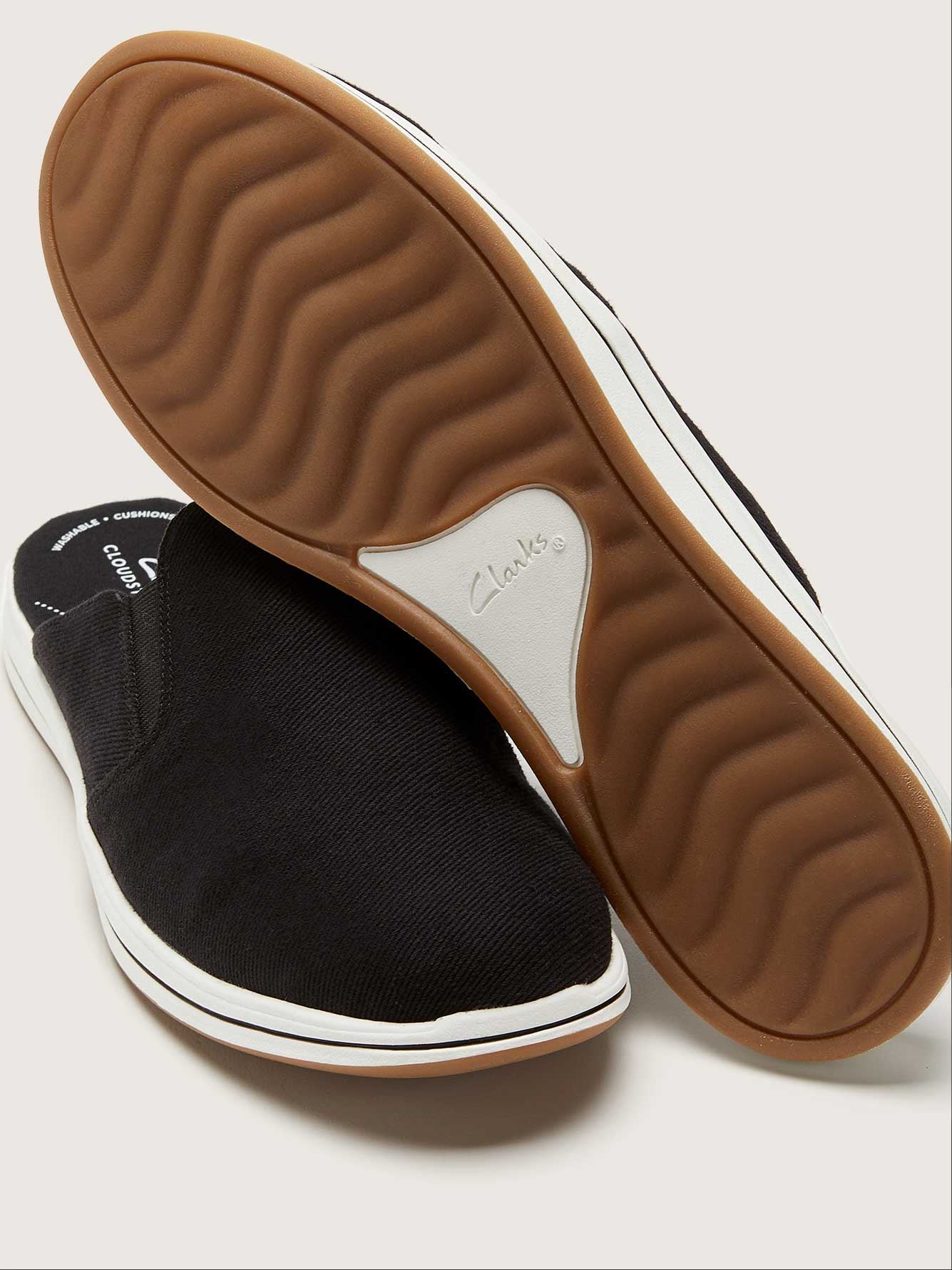 wide clarks shoes