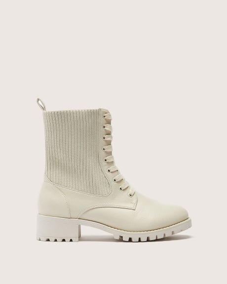 Bottine de combat avec élastique, pied très large
