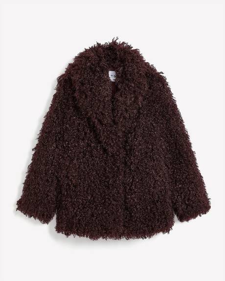 Manteau en fausse fourrure