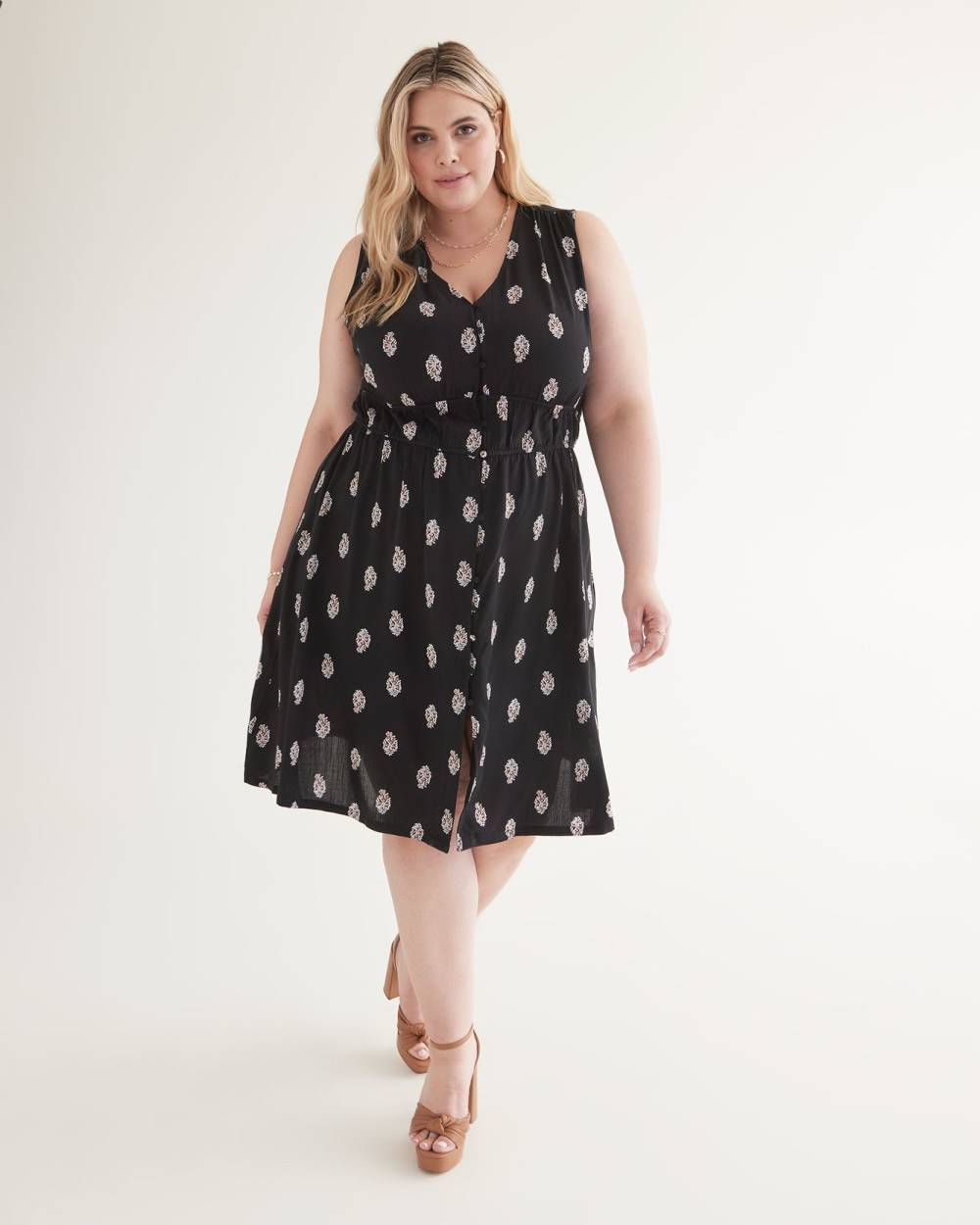 Printed Black Sleeveless Buttoned-Down Dress