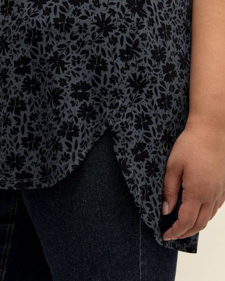 Modern-Fit Short-Sleeve Tunic - PENN. Essentials