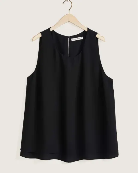 Responsible Sleeveless Blouse With Underpinning - In Every Story