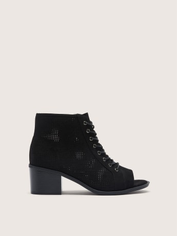 Bottines lacées avec bouts ouverts et talon bloc, pied très large