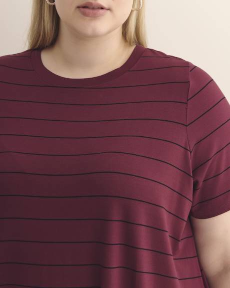 Modern Fit Short-Sleeve Tunic - PENN. Essentials