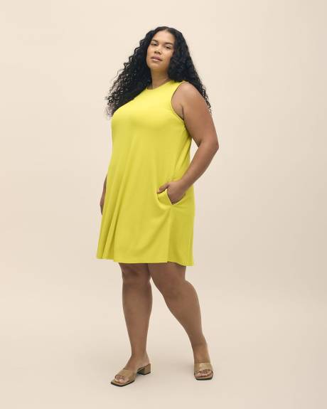 Responsible, Ribbed Knit Sleeveless Swing Dress with Pockets