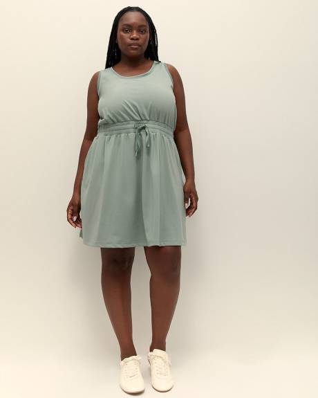 Robe sans manches à taille cintrée, tissu responsable - Active Zone