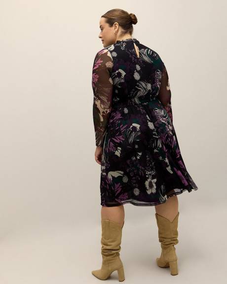 Robe en maille fleurie avec détails à smocks