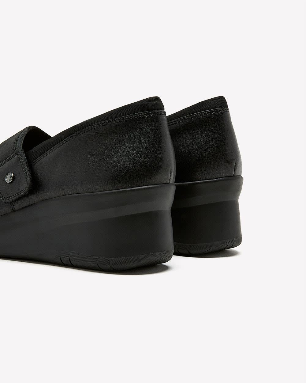 Clarks pied large shop