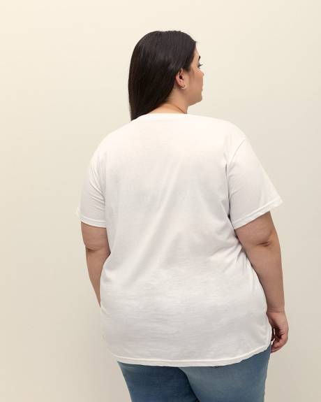 White Short-Sleeve Crewneck Tee with Snoopy Print