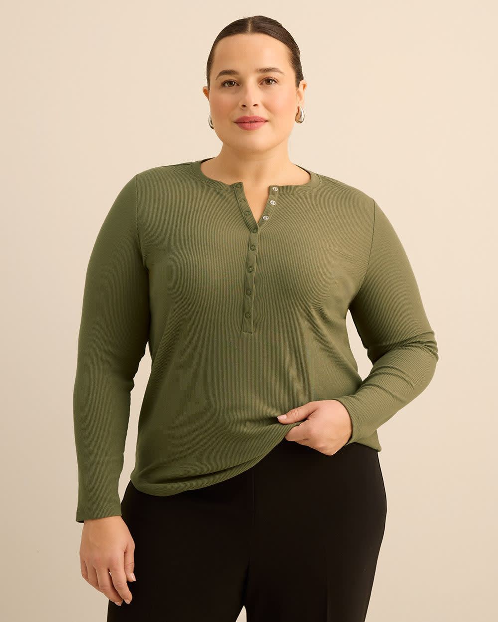 Haut c&ocirc;tel&eacute; &agrave; manches longues et col Henley