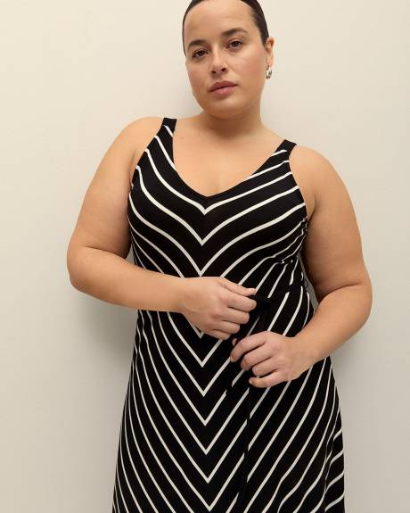 Robe longue rayée évasée sans manches avec ceinture, tissu responsable