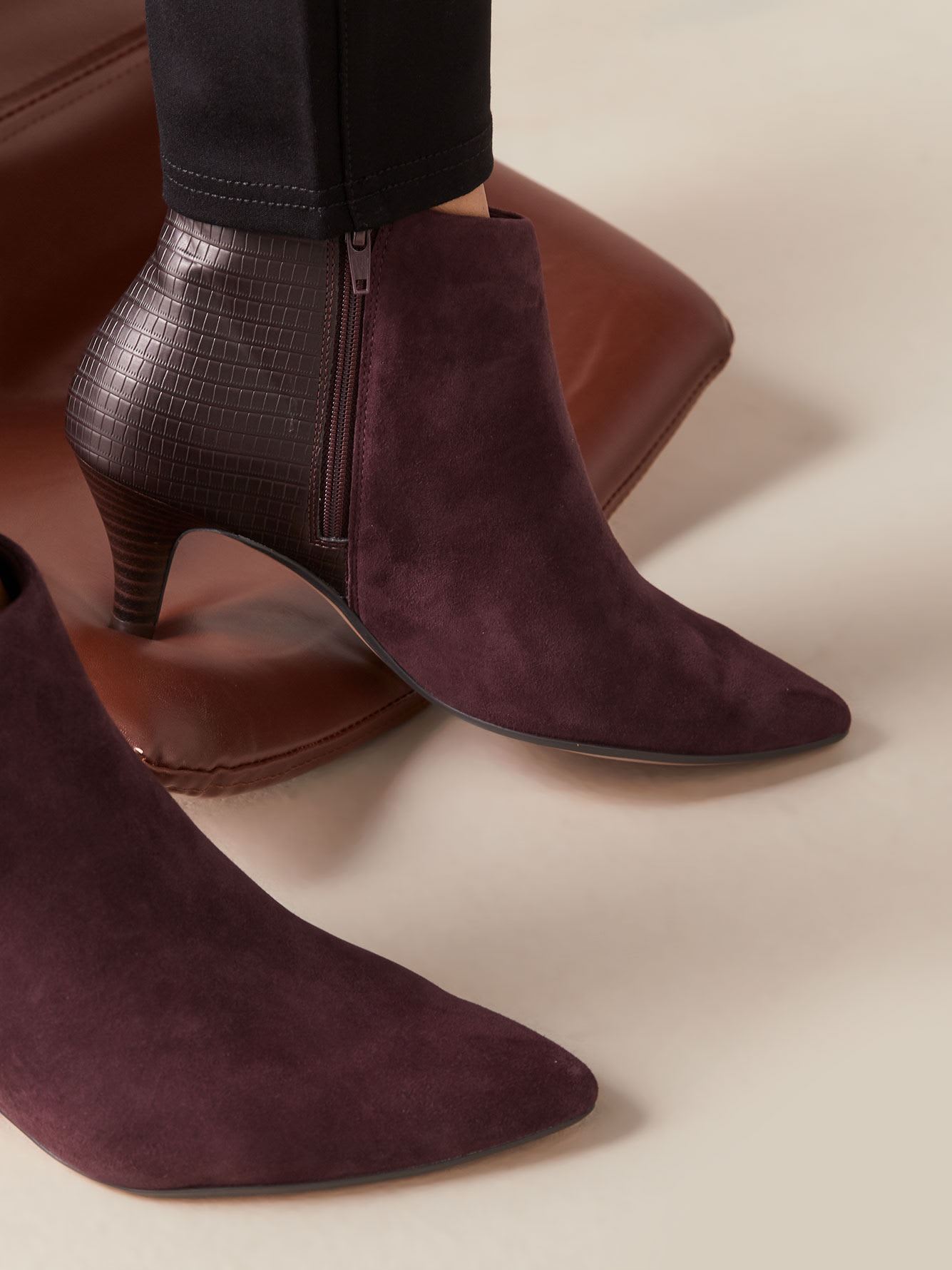 clarks linvale sea suede bootie