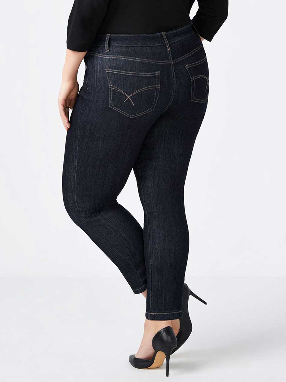 Petite Slightly Curvy Fit Straight Leg Jean - d/c JEANS