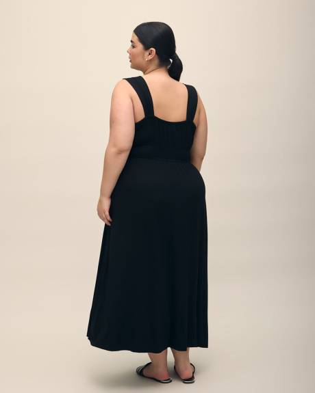 Responsible, Black Sleeveless Maxi Dress with Elastic Waist