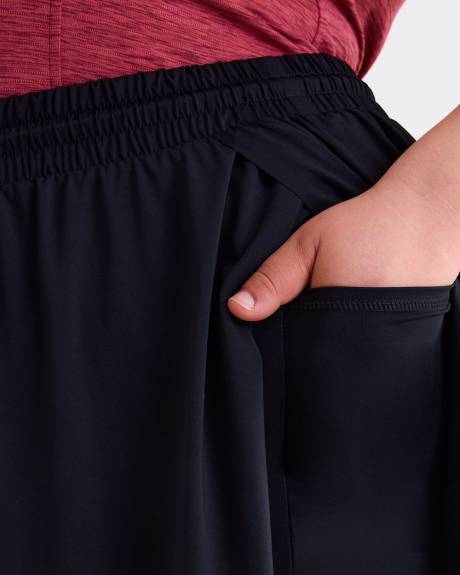 Black Flowy Runner Short - Active Zone