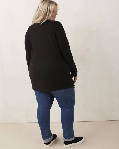 Girlfriend Tunic with V-Neck - PENN. Essentials